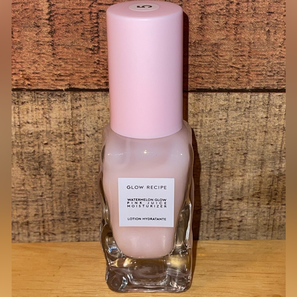 Glow Recipe Watermelon Glow Pink Juice Lotion - Picture 2 of 4